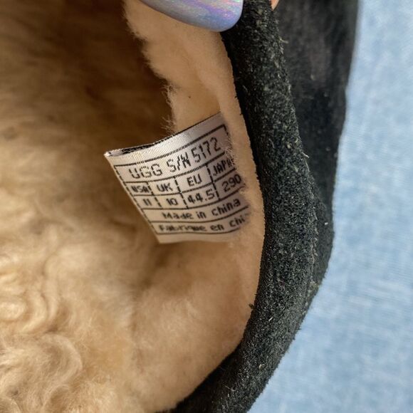 UGG men’s Scuff Fur-Lined Black Mule Slippers, size 11. - Picture 8 of 11